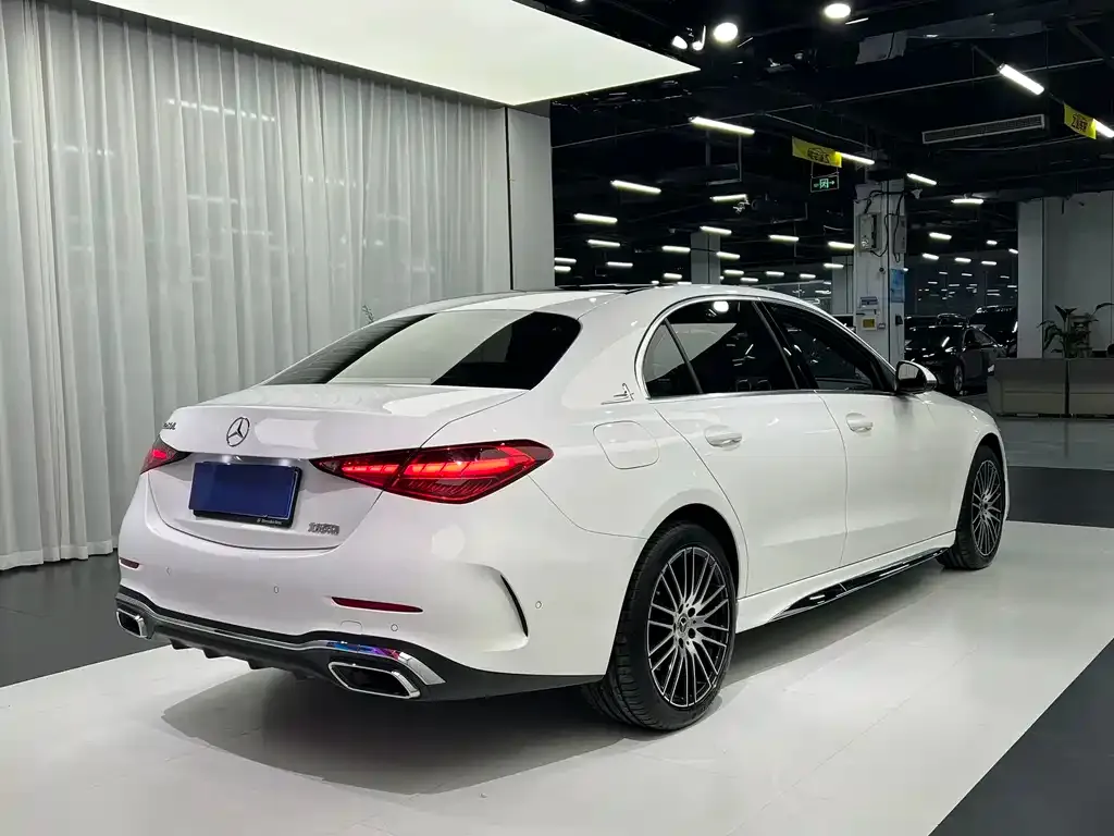 Mercedes-Benz C-Class — фото 10