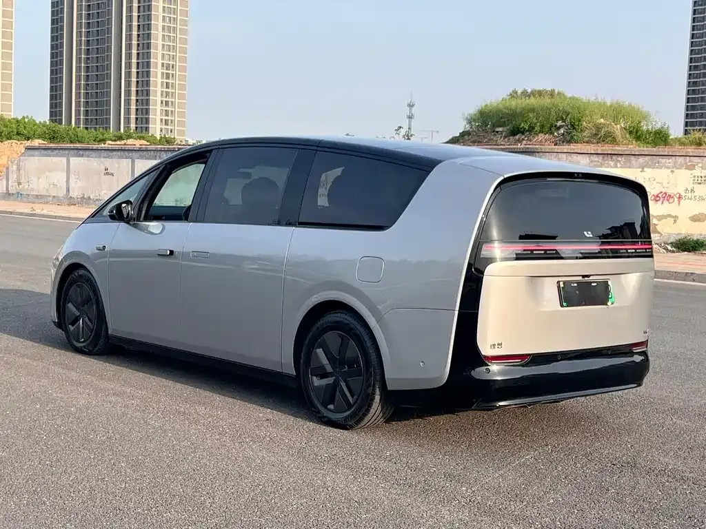 Li Auto MEGA 2024 из CN, фото 8