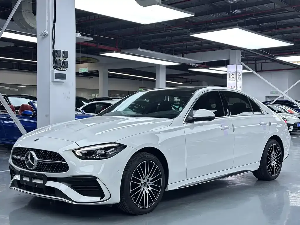Mercedes-Benz C-Class — фото 1