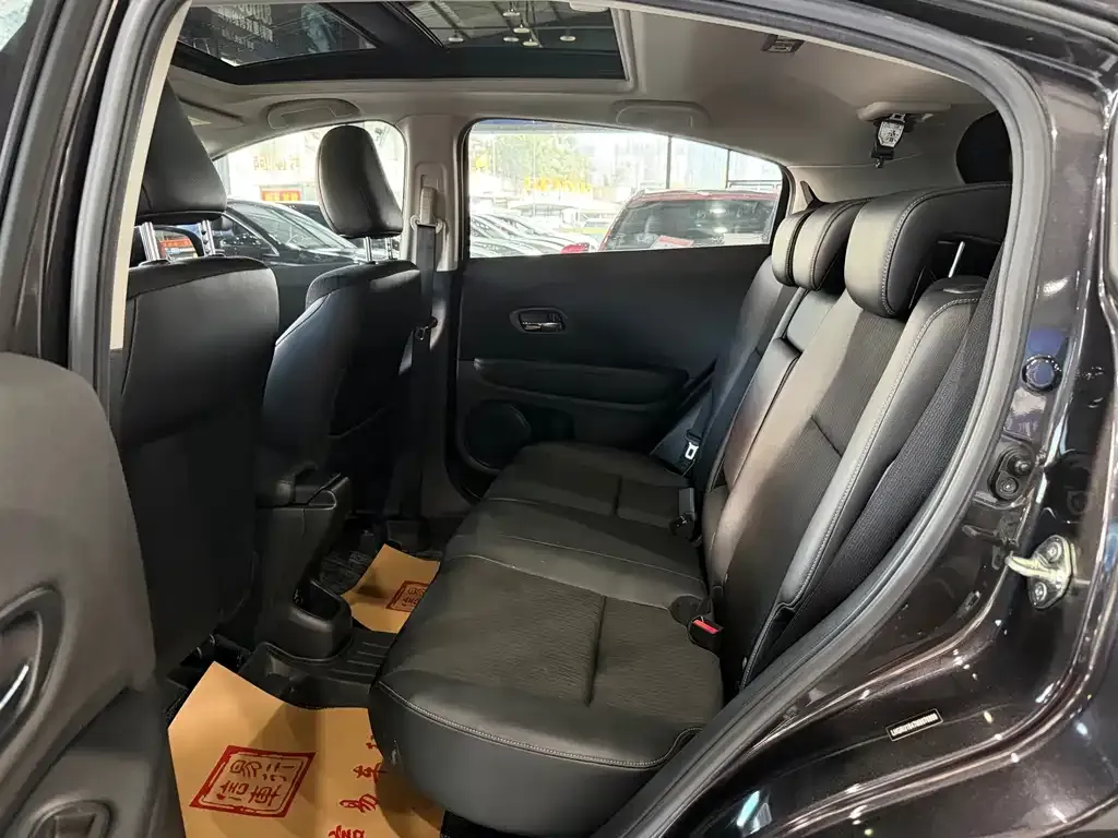 Honda Vezel 2021 из CN, фото 7