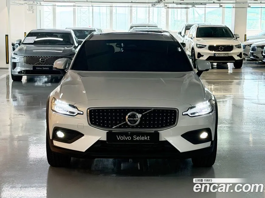 Volvo V60 2025 из KR, фото 6