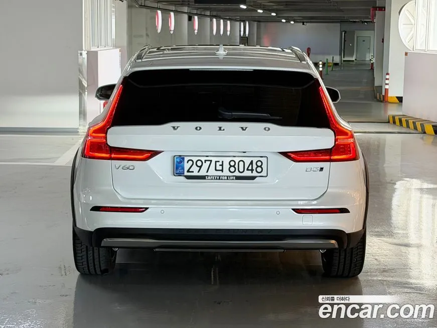 Volvo V60 2025 из KR, фото 9