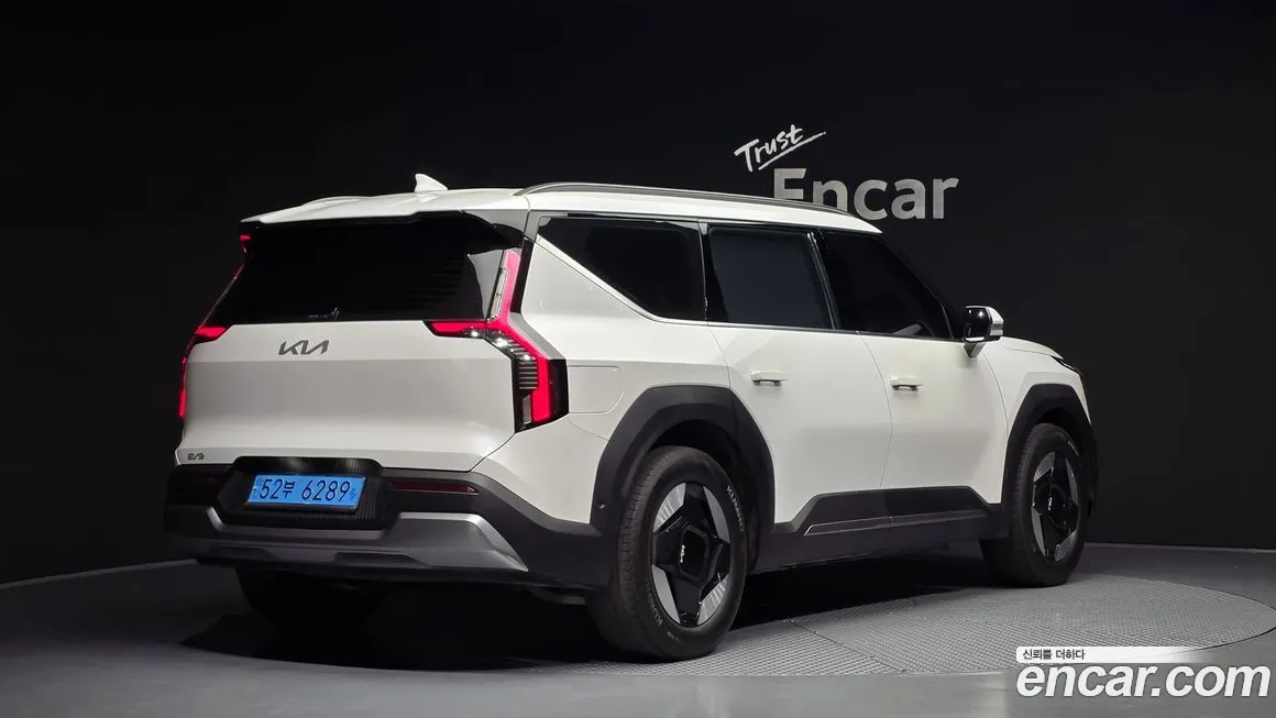 Kia EV9 2024 из KR, фото 9
