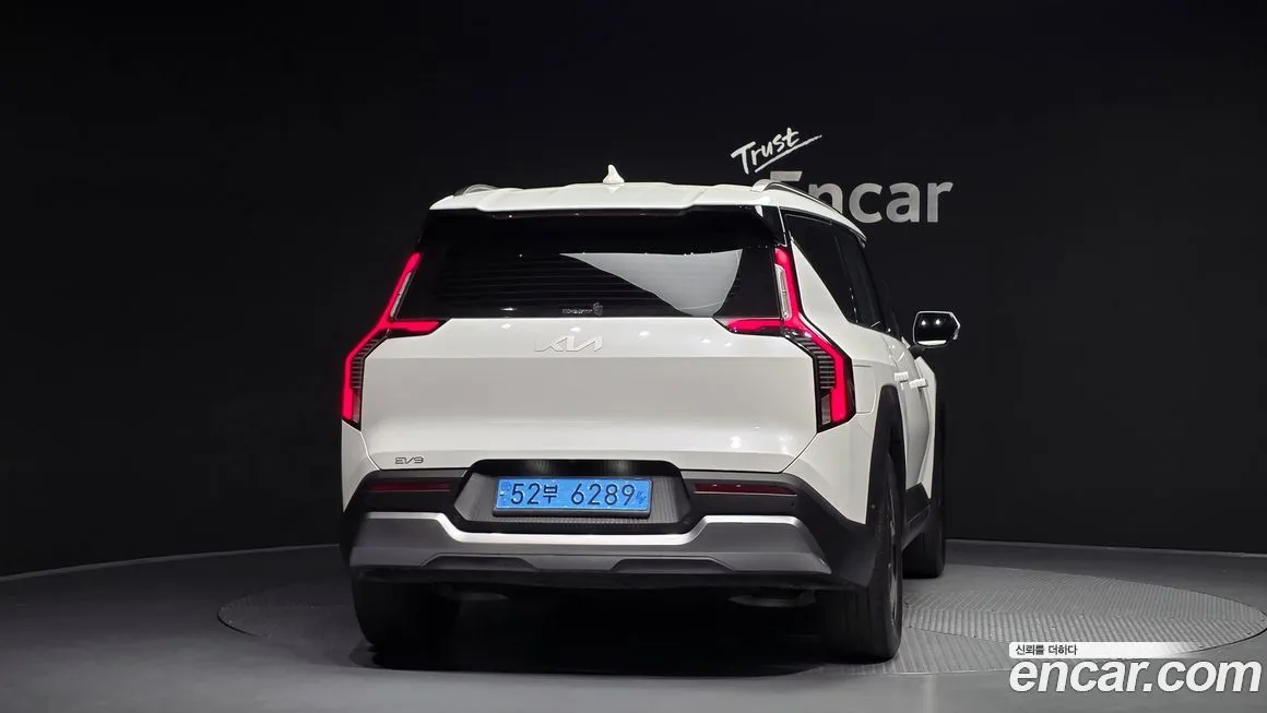 Kia EV9 2024 из KR, фото 2