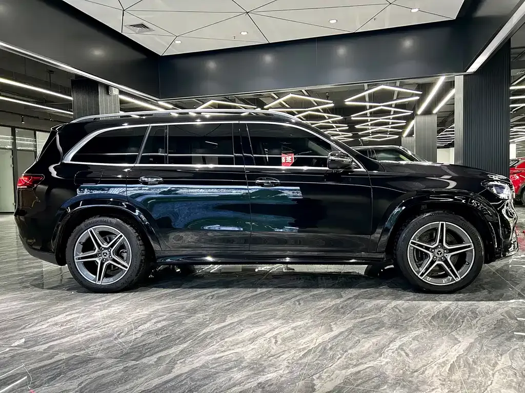 Mercedes-Benz GLS — фото 8