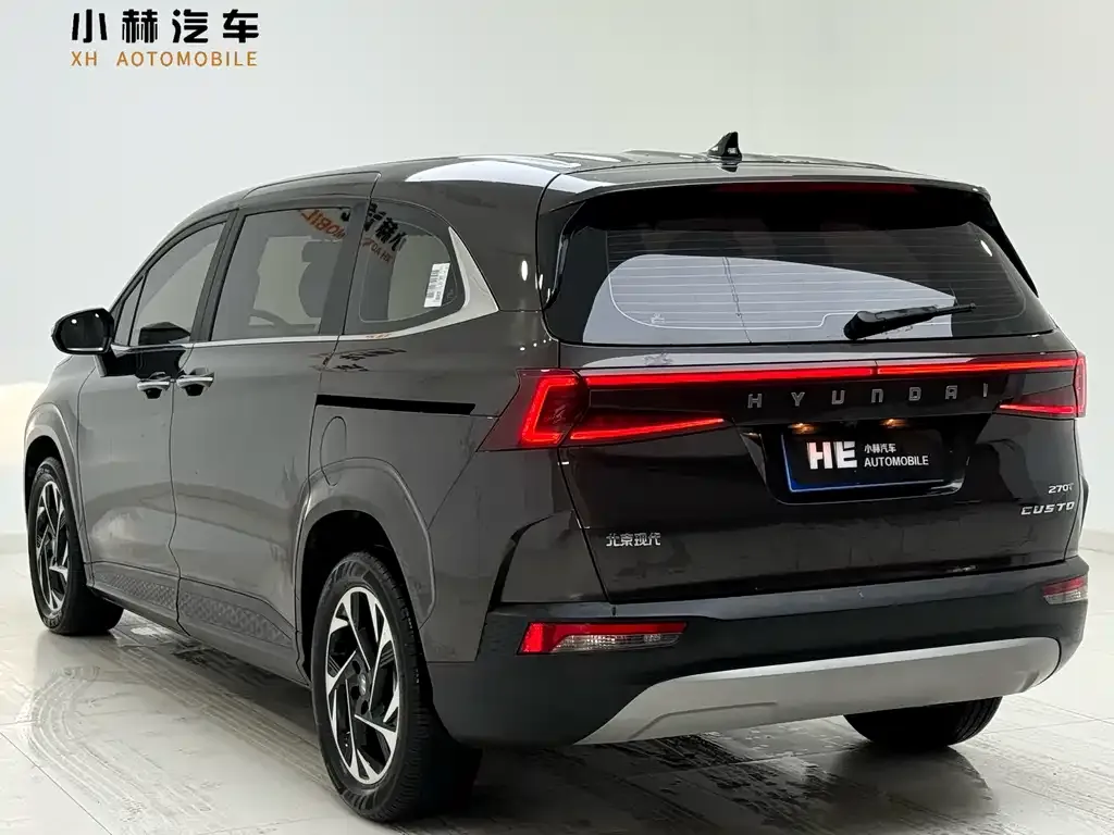 Hyundai Custo — фото 9