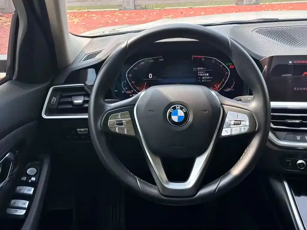 BMW 3 Series 2021 из CN, фото 6