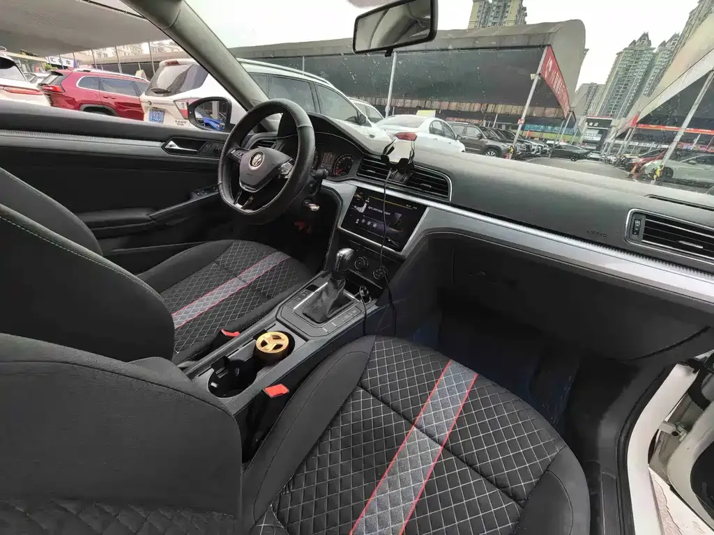 Volkswagen Lamando 2021 из CN, фото 7