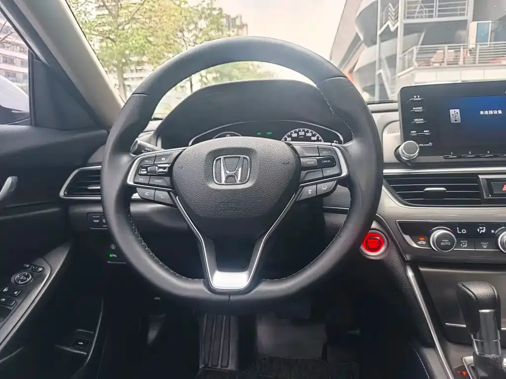 Honda Accord — фото 2