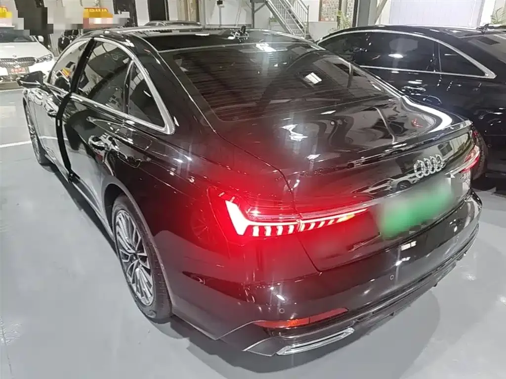 Audi A6L New Energy 2023 из CN, фото 9
