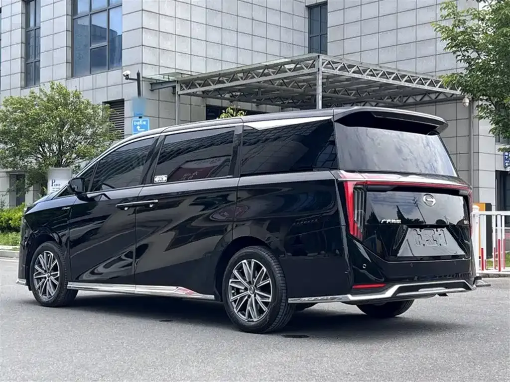 GAC Motor Trumpchi M8 — фото 7