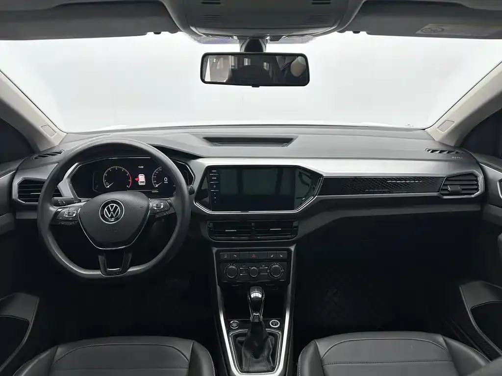 Volkswagen T-Cross — фото 8