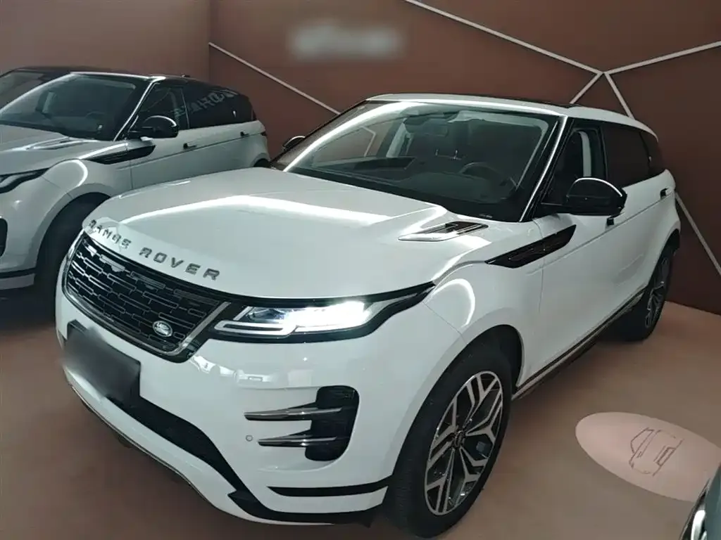 Land Rover Evoque — фото 1