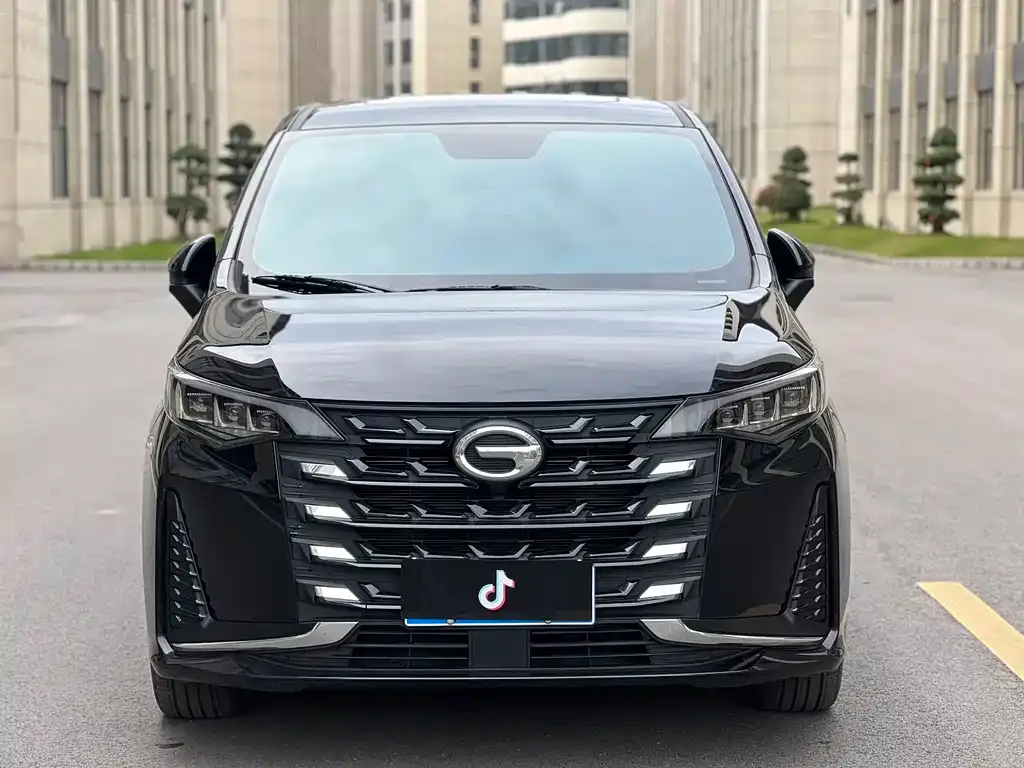 GAC Motor Trumpchi M6 — фото 9