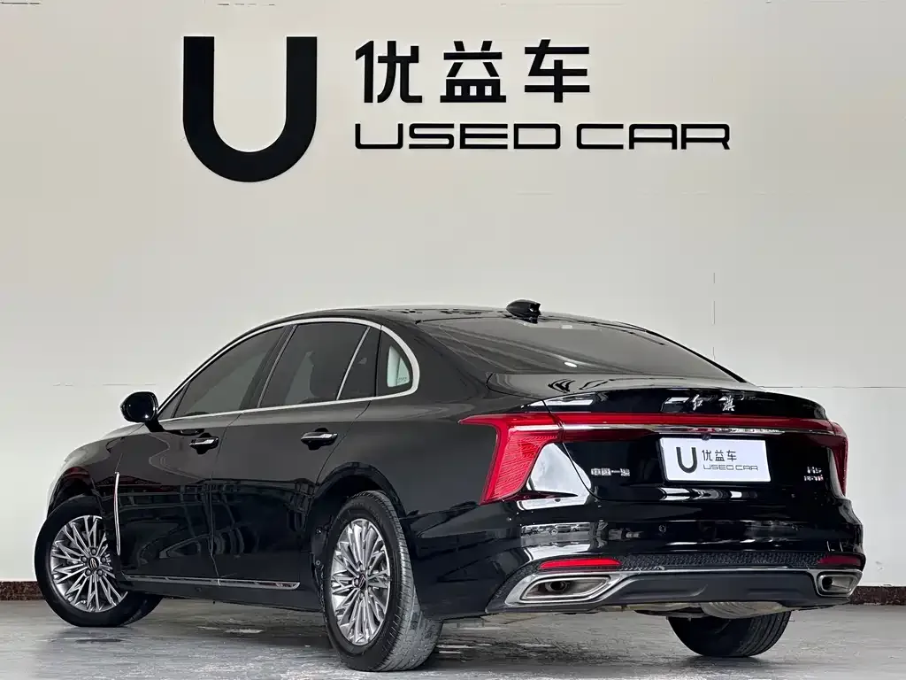 Hongqi H5 — фото 4