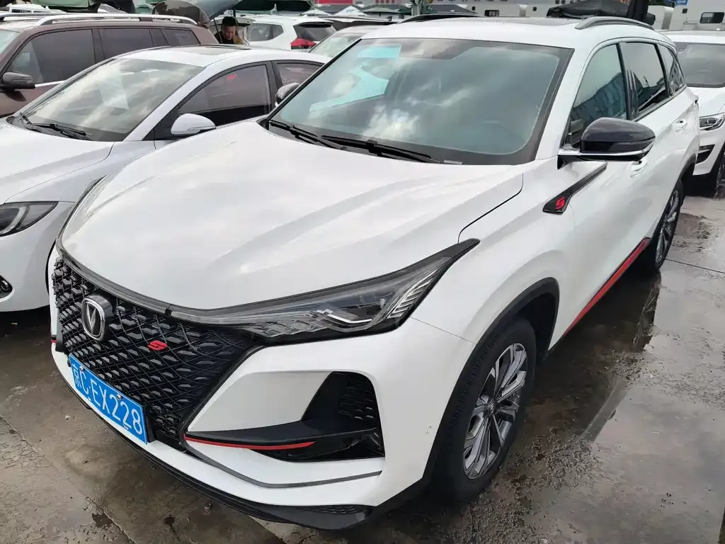Changan CS75PLUS — фото 1