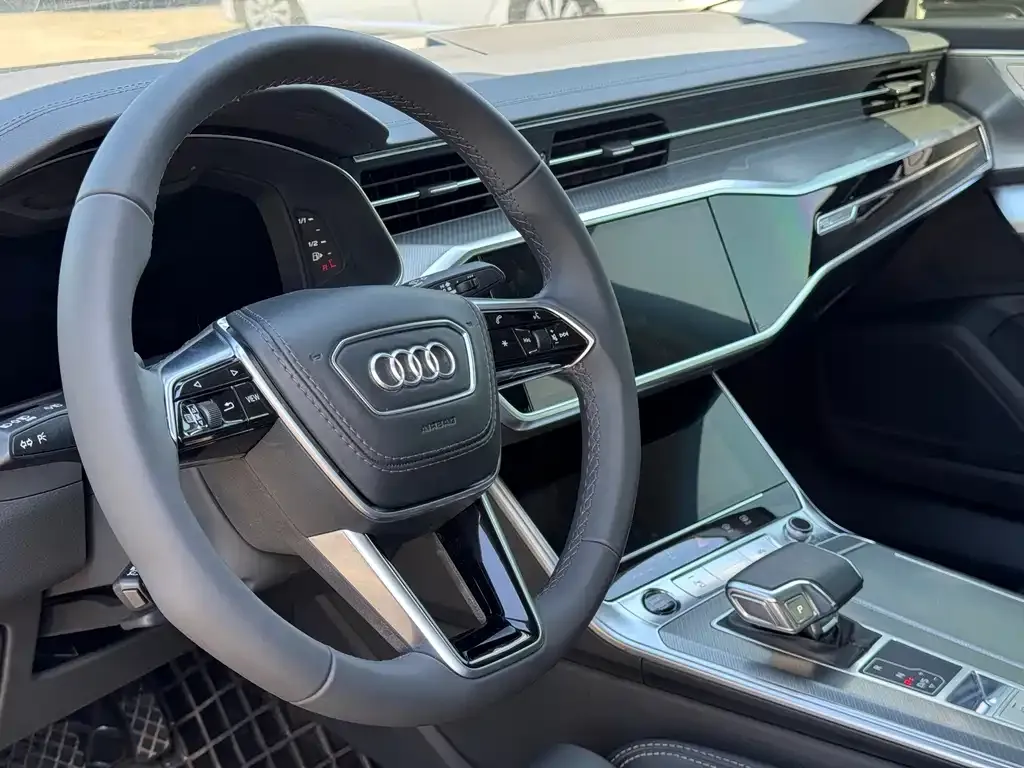 Audi A6L — фото 5