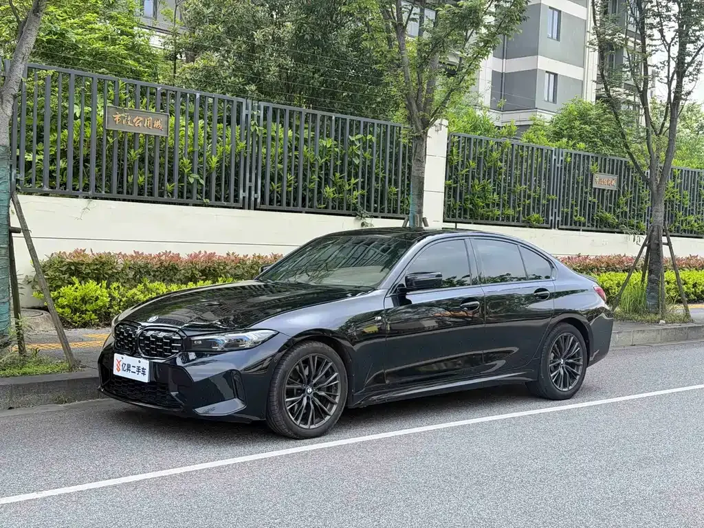BMW 3 Series — фото 1