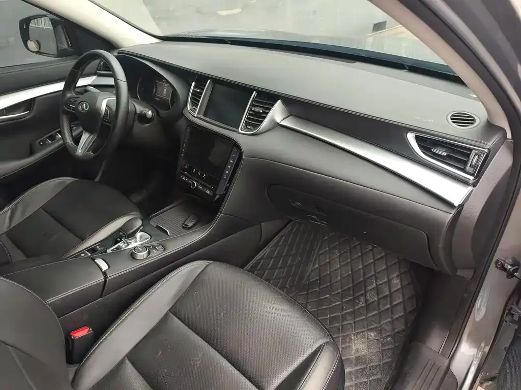 Infiniti QX50 2021 из CN, фото 2