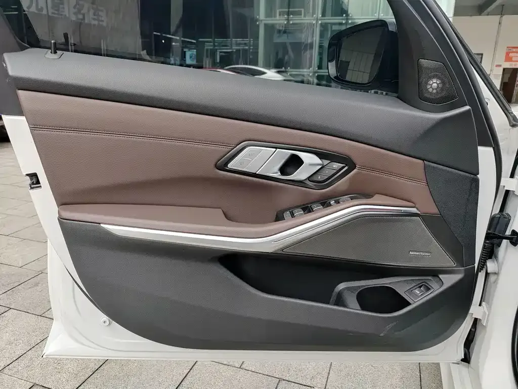 BMW 3 Series — фото 10