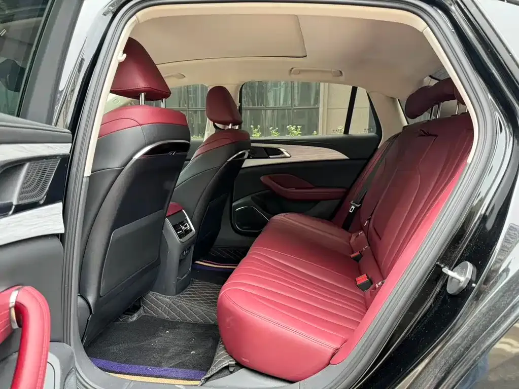 Hongqi H5 — фото 2