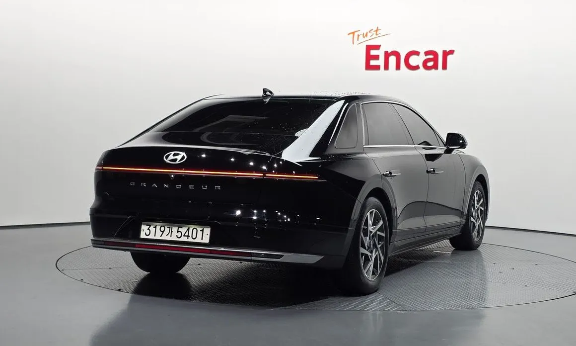 Hyundai Grandeur 2023 из KR, фото 2