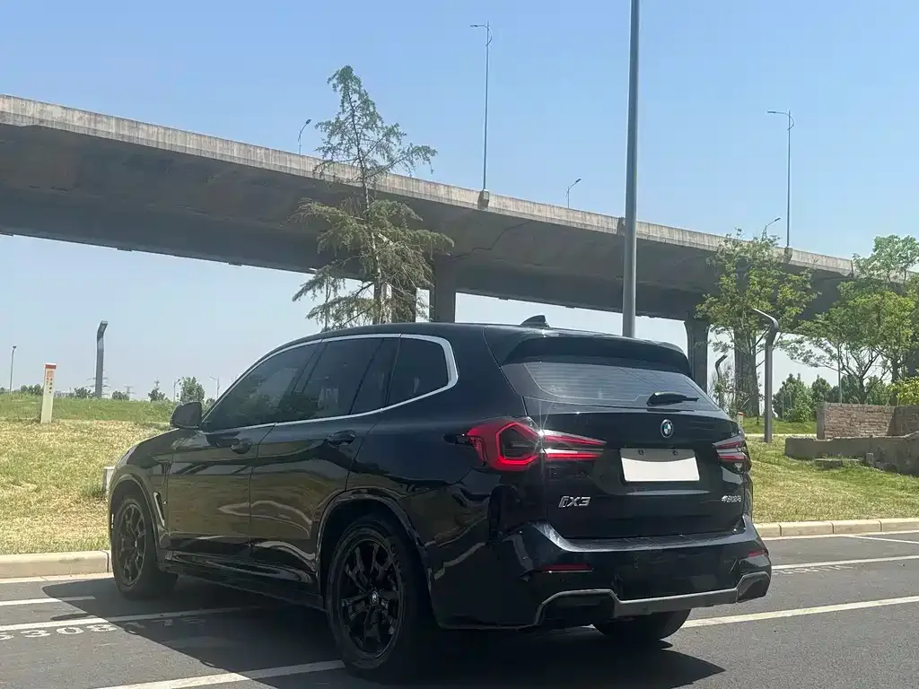 BMW iX3 2023 из CN, фото 8