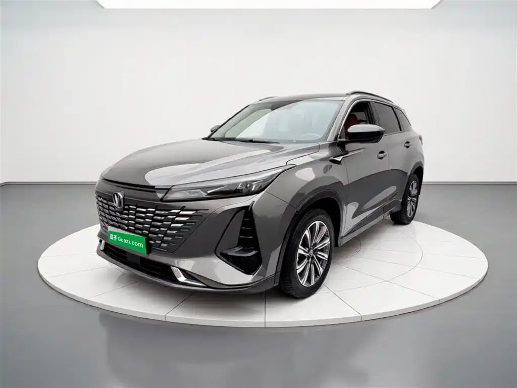 Changan CS75PLUS — фото 1