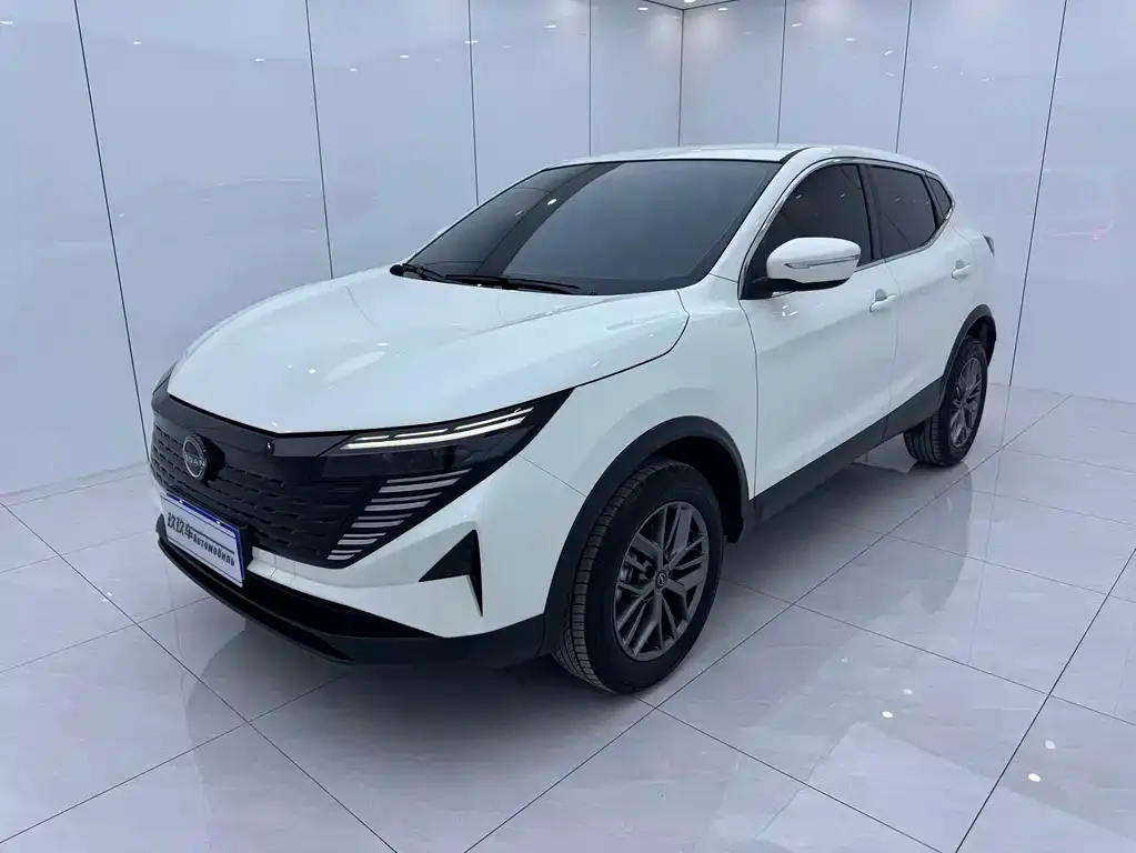 Nissan Qashqai — фото 1