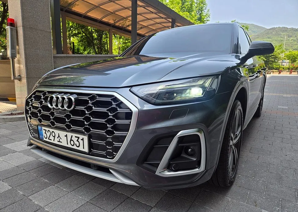 Audi Q5 2021 из KR, фото 4