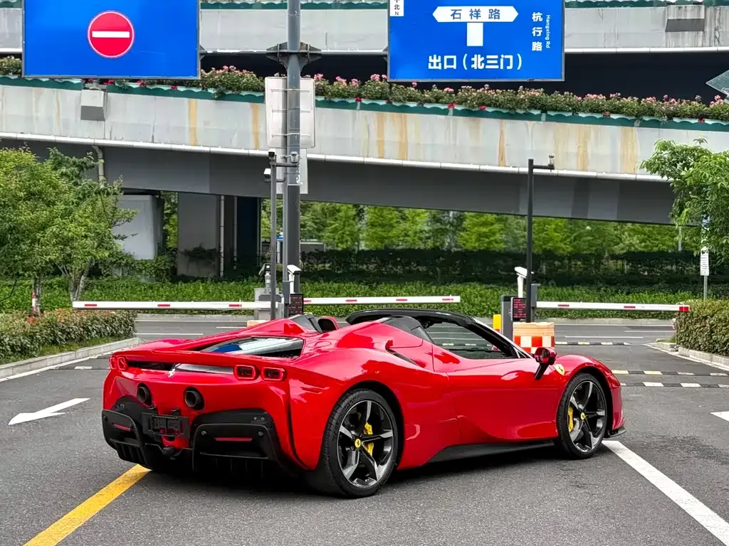 Ferrari SF90 — фото 6