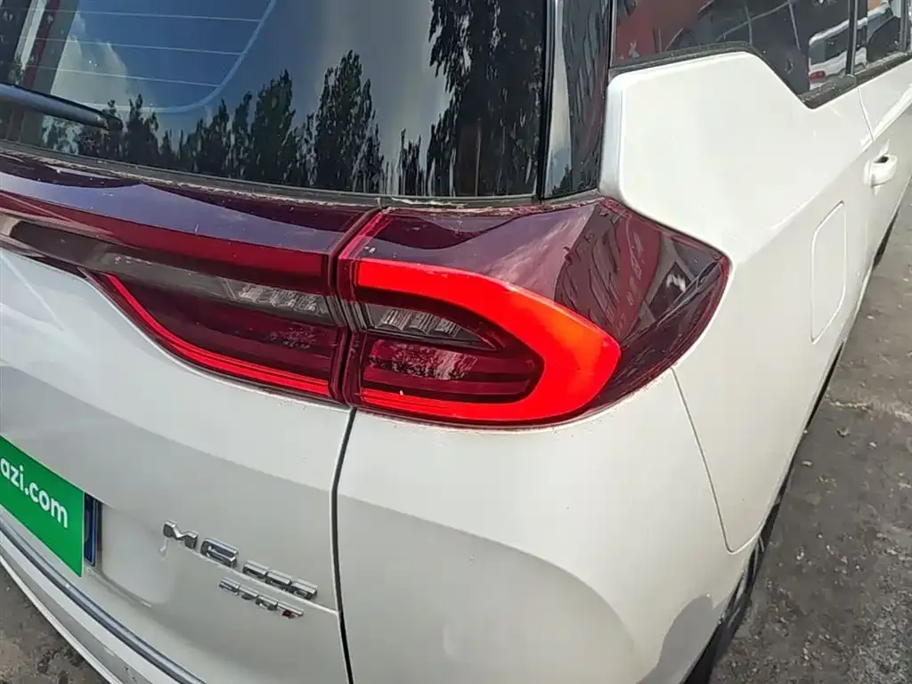 GAC Motor Trumpchi M6 — фото 10