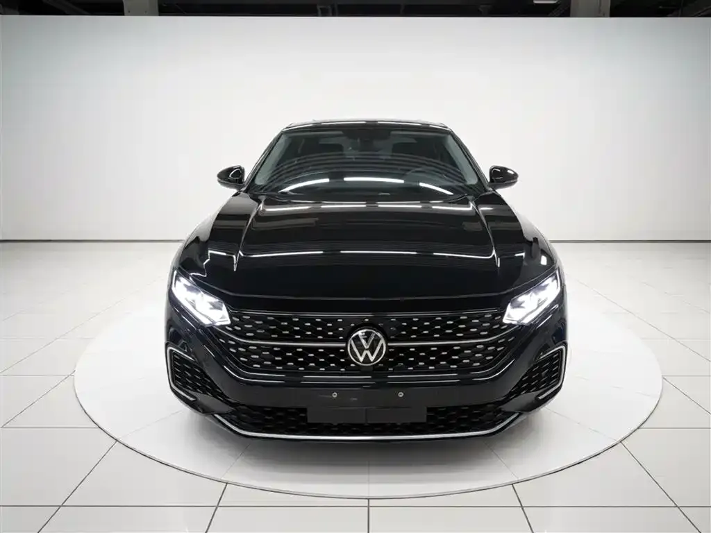 Volkswagen Passat 2023 из CN, фото 3