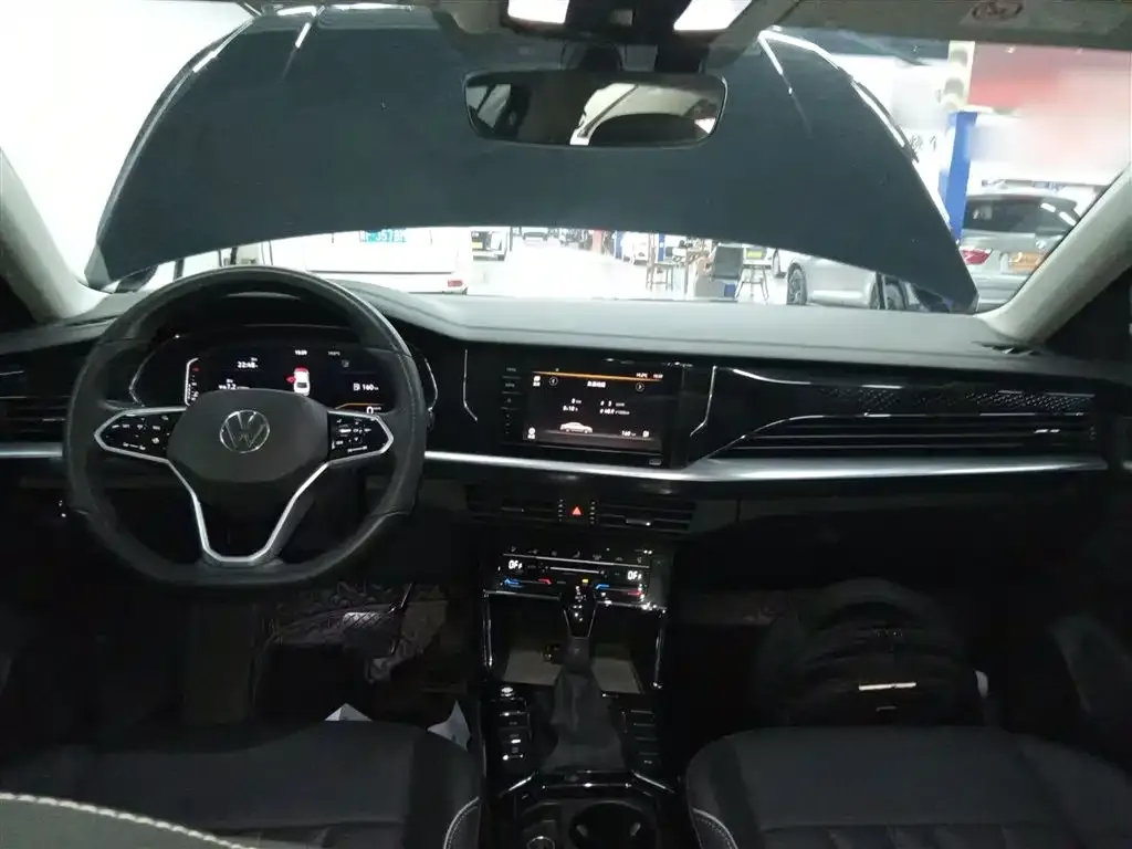 Volkswagen Passat 2023 из CN, фото 6