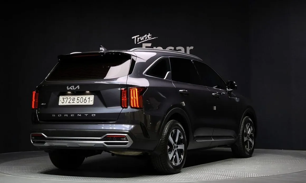 Kia Sorento — фото 5