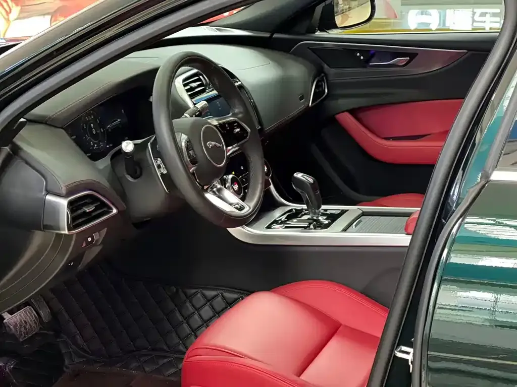 Jaguar XEL 2023 из CN, фото 8