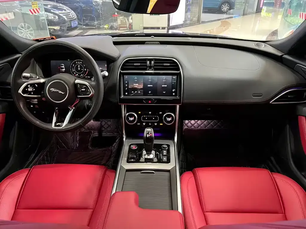 Jaguar XEL 2023 из CN, фото 9