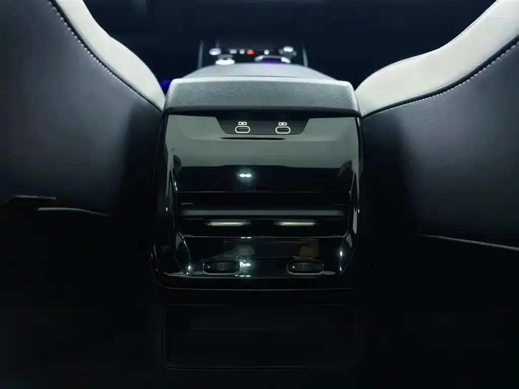 Audi A5L 2025 из CN, фото 4