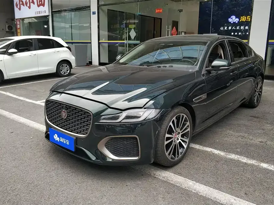 Jaguar XFL — фото 1