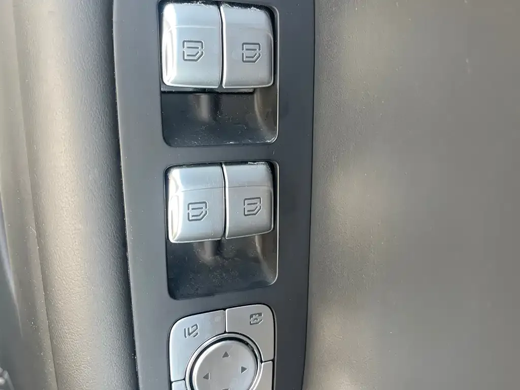 Li Auto L9 2023 из CN, фото 2