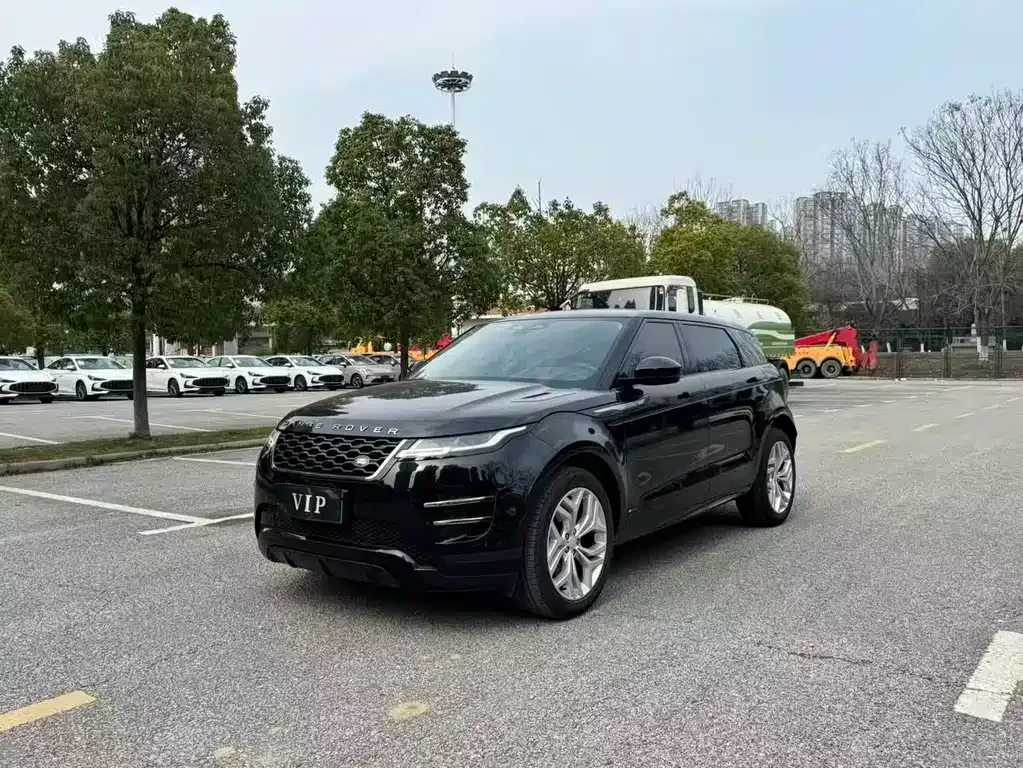 Land Rover Evoque — фото 1