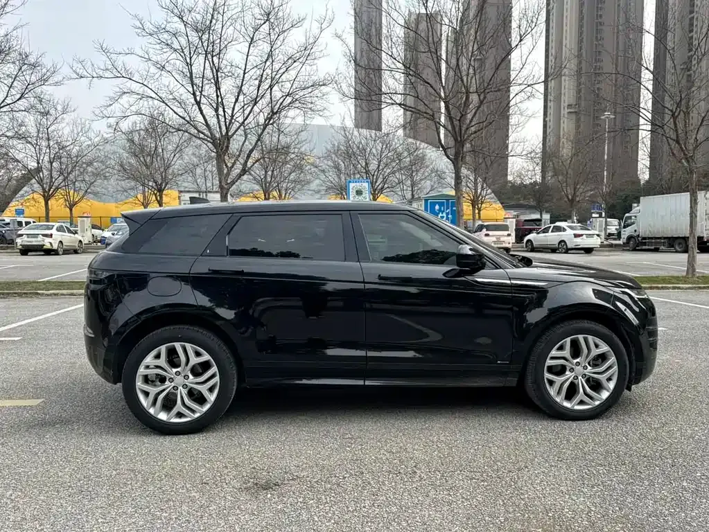Land Rover Evoque — фото 6