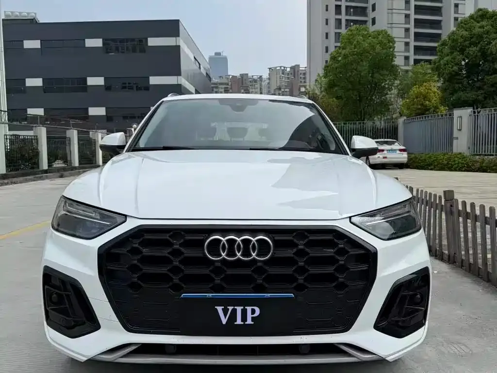 Audi Q5L 2022 из CN, фото 5