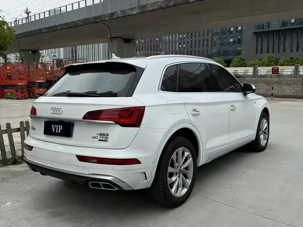 Audi Q5L 2022 из CN, фото 9