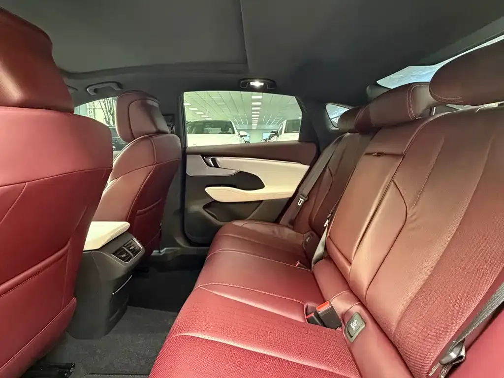 Buick LaCrosse 2024 из CN, фото 2