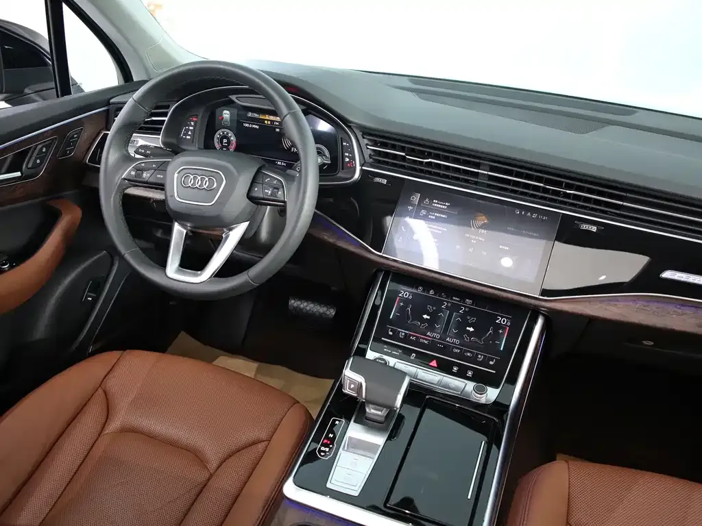 Audi Q7 — фото 5
