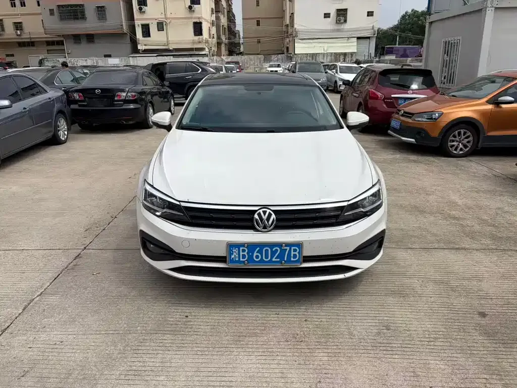 Volkswagen Lamando