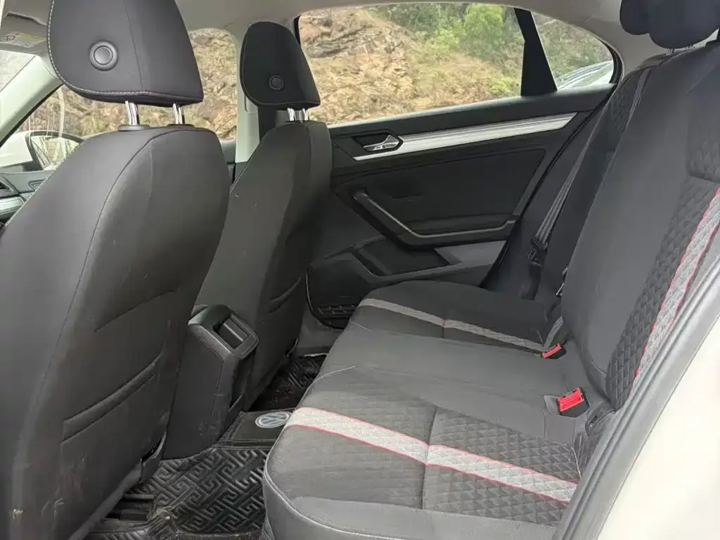 Volkswagen Lamando 2022 из CN, фото 2