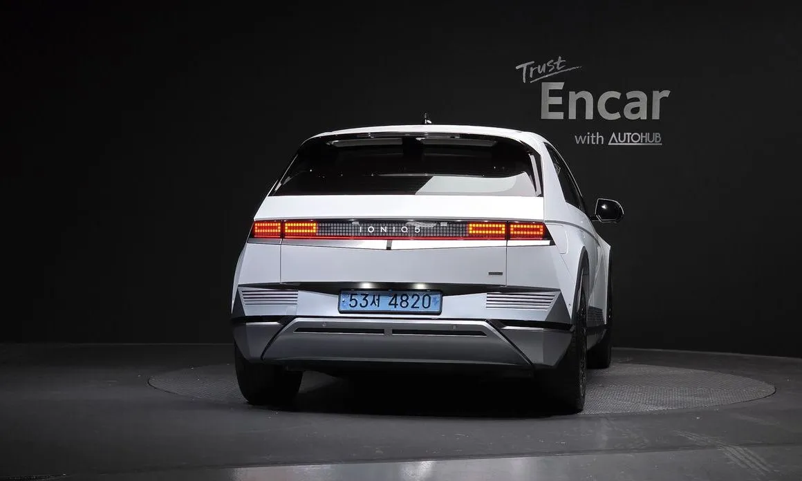 Hyundai Ioniq5 — фото 2