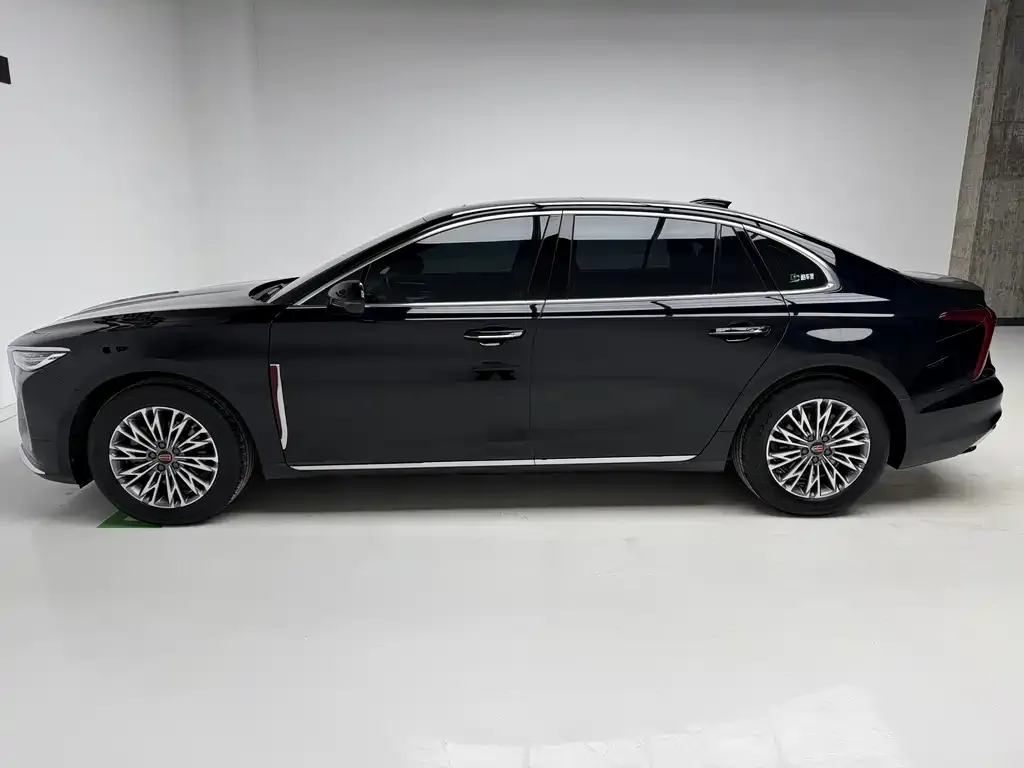 Hongqi H5 — фото 2